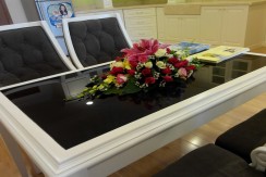 Phong mau 20 Pham Huy Thong (8)