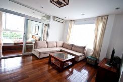 lake side serviced apartment