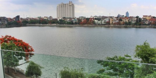 Apartment in Quang An with 03 bedrooms for rent