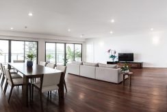 serviced apartment in hanoi lake view