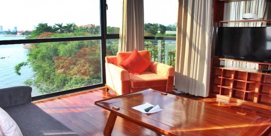 Apartment with great view in Tay Ho for rent