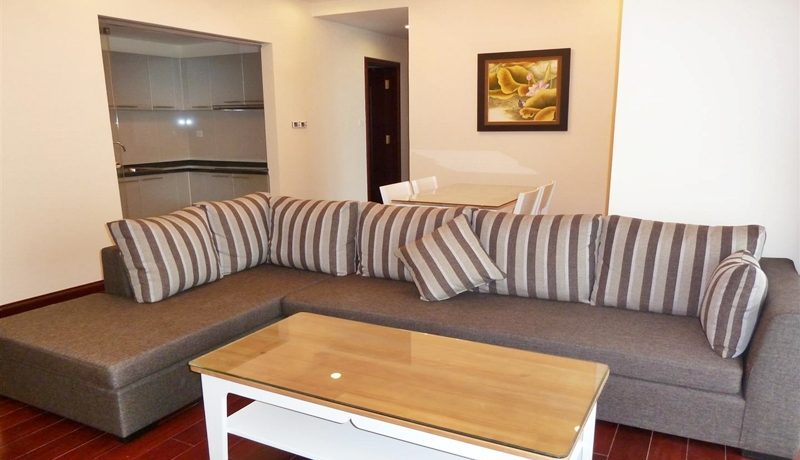 Căn hộ hiện đại tại Royal City cho thuê
