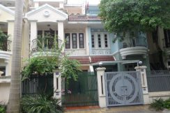 Cheap villa for rent in Ciputra