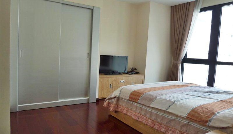 10. 1 master bed-room