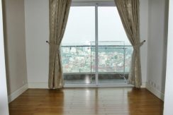 golden-westlake-apartment-10