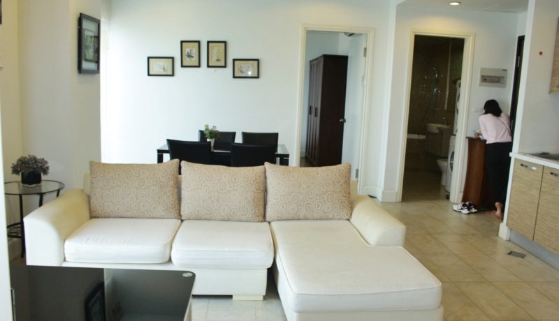 golden-westlake-apartment-11