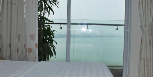 Lake view apartment in Golden Westlake for rent