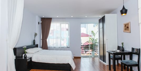 Brand new apartment in Trung Kinh for rent