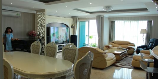 Ciputra’s luxurious 4 bedroom apartment for rent