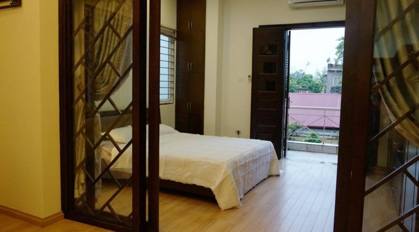 flat-for-rent-in-hoan-kiem-1