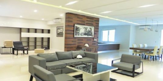 Serviced Villa Vinhomes Riverside Hanoi