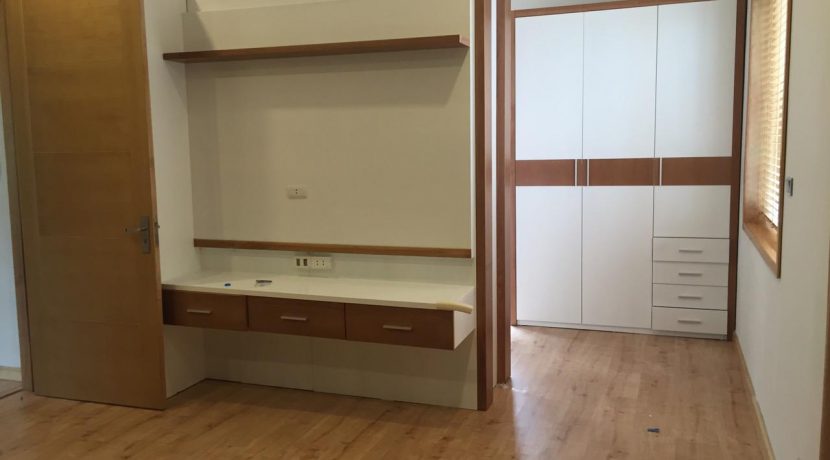 villas-vinhomes-riverside-1