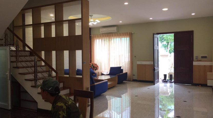 villas-vinhomes-riverside-5