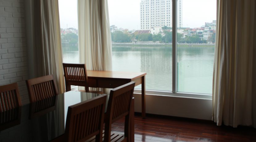 Lake view serviced apartment near West lake Tay Ho