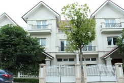 Beautiful villa in Vinhomes Riverside