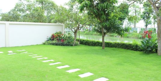 Large backyard villa Vinhomes Riverside Long  Bien