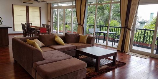 Spacious Apartment with garden view and lake view