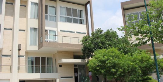 Modern villa with 7 bedrooms in Ciputra Hanoi