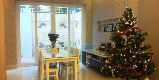 4 bedrooms well-furnished villa in Ciputra Hanoi