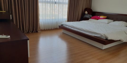 Three-bedroom Apartment Vinhomes Nguyen Chi Thanh