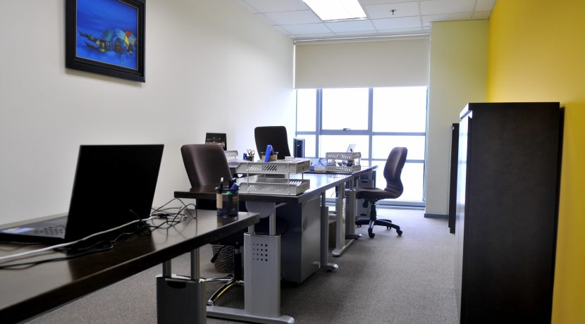 1444707643-full-time-office-9-jpg