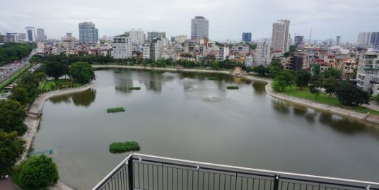 Lake view Apartment Dong Da district for rent