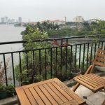 Căn hộ dịch vụ 3 phòng ngủ view hồ Tây