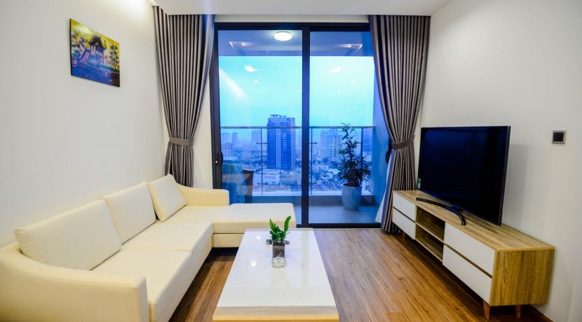 Well-equipped Apartment Vinhomes Metropolis for rent