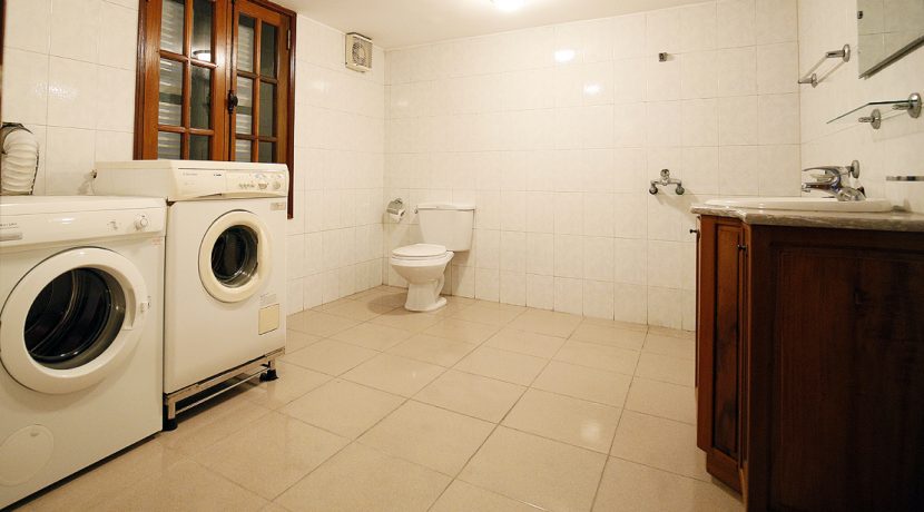 26. washing room on base ment - Copy