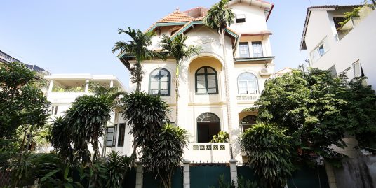 French Style Villa Tay Ho with 5 bedrooms for rent