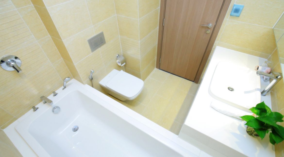 bathroom1 (1)