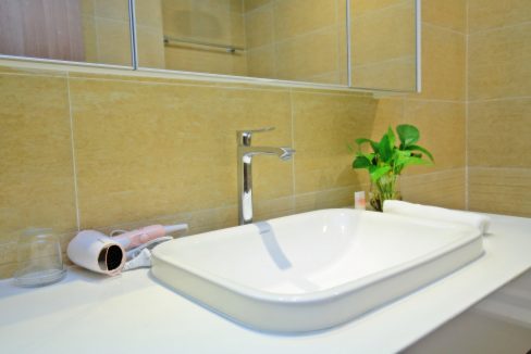 bathroom1 (2)