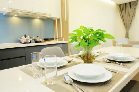 dining table (3)