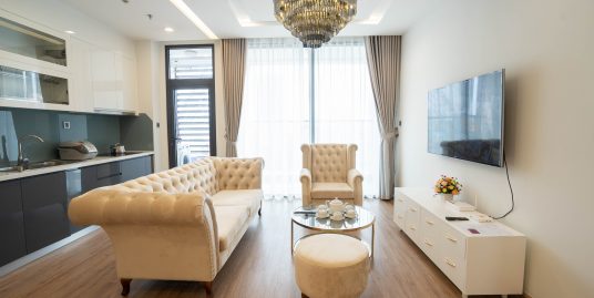 Three Bedroom Apartment in Vinhomes Metropolis Lieu Giai