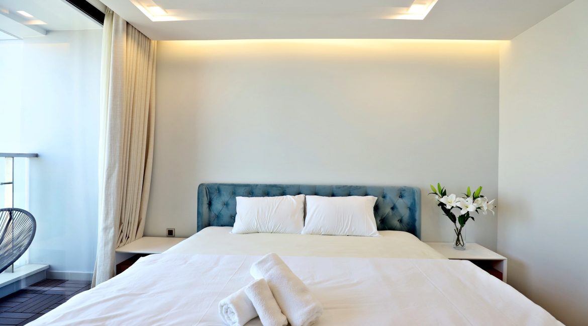 Master bedroom (1)